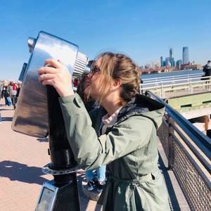 Meet your Posher, Lily